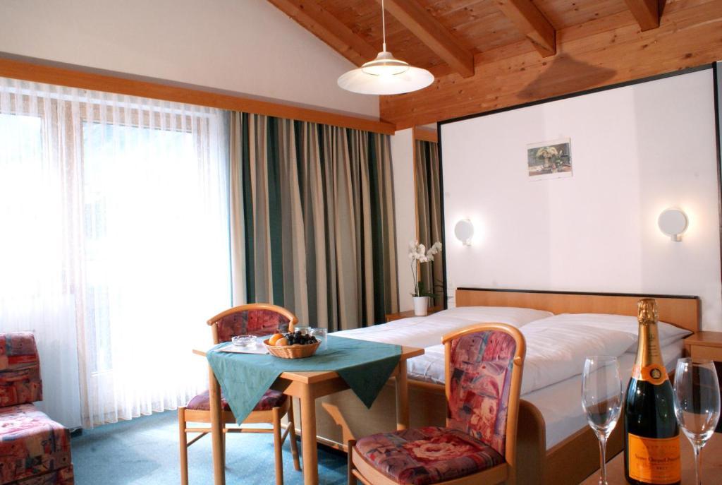 Hotel Romantica Samnaun Szoba fotó